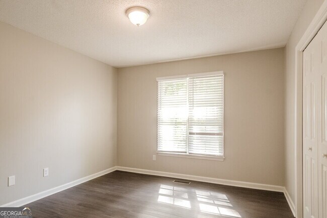 Building Photo - 3503 April Breeze Ln