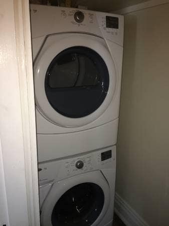 Building Photo - 1530 3rd Ave