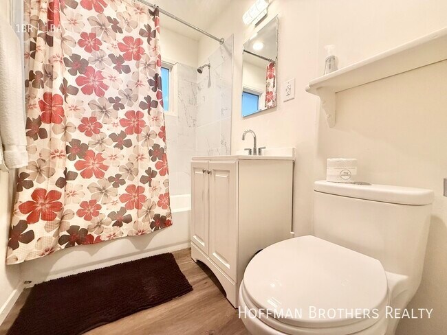 Building Photo - 1530 S Westgate Ave