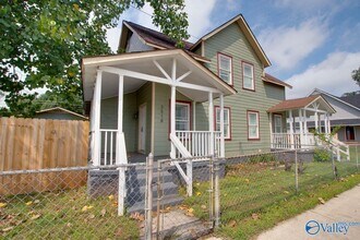 Building Photo - 3518 SW Triana Blvd