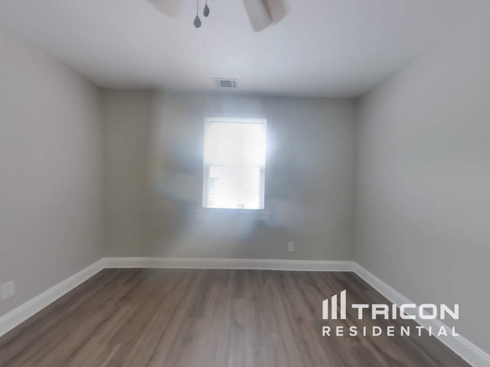 Building Photo - 3300 Maygreen Ave