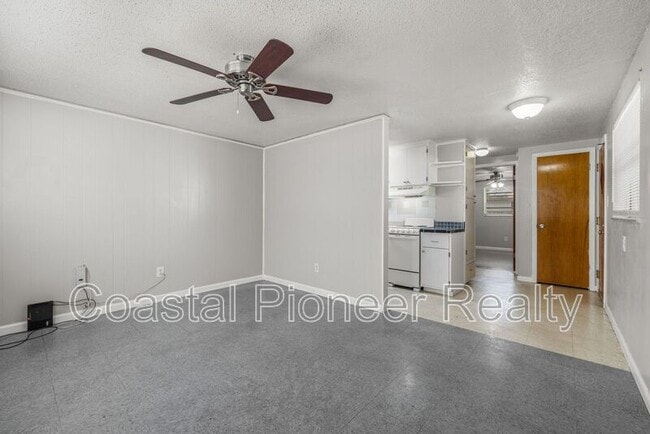 Building Photo - 9610 N 12th St