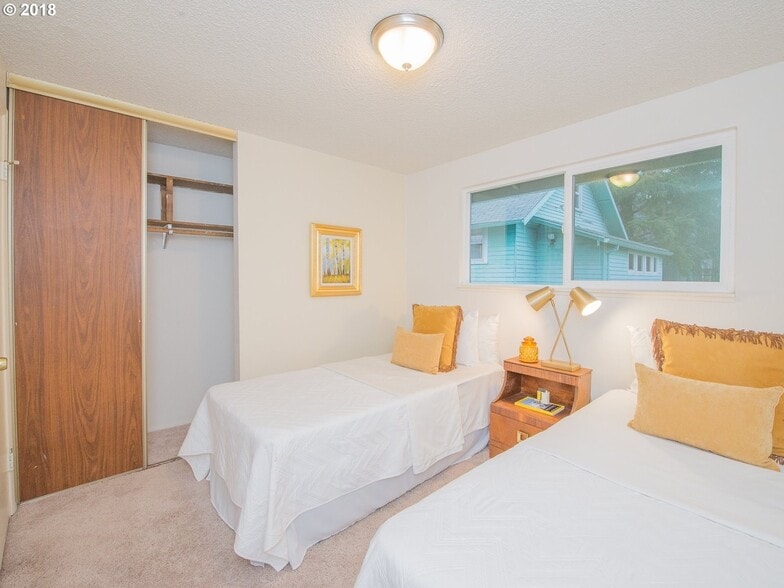 Bedroom 2 - 1612 NE Liberty St