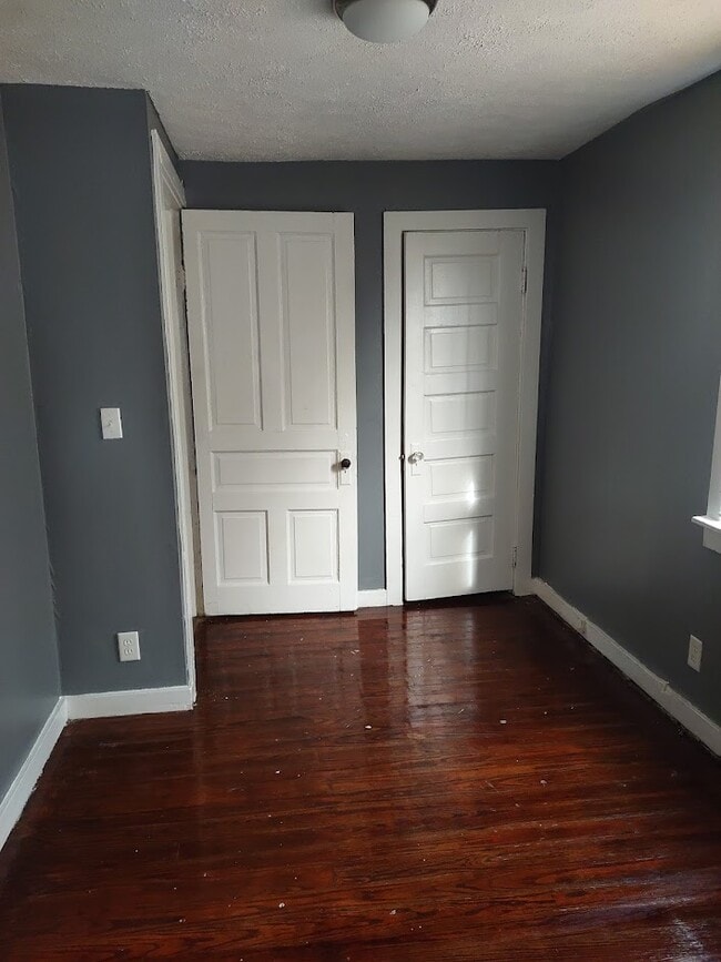 Building Photo - 4318 Nevada Ave