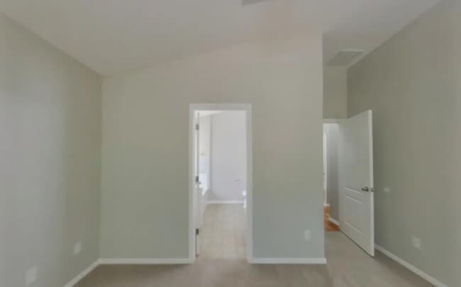 Building Photo - Spacious, Stylish, and Simply Perfect — 3-Bedroom Home