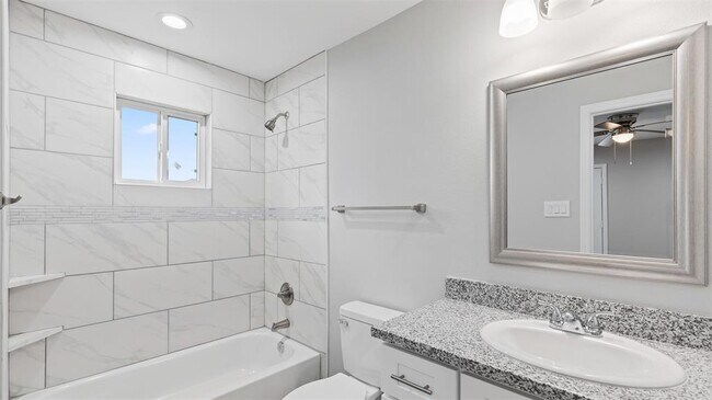 Building Photo - 6421 Osprey Dr