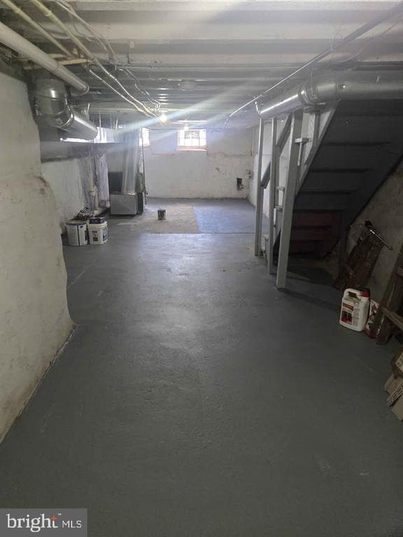 Building Photo - 772 Walnut St