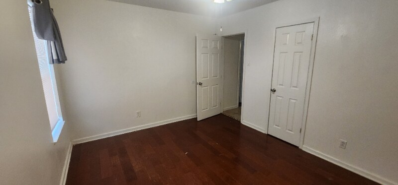 Building Photo - 814 Sinclair Ave