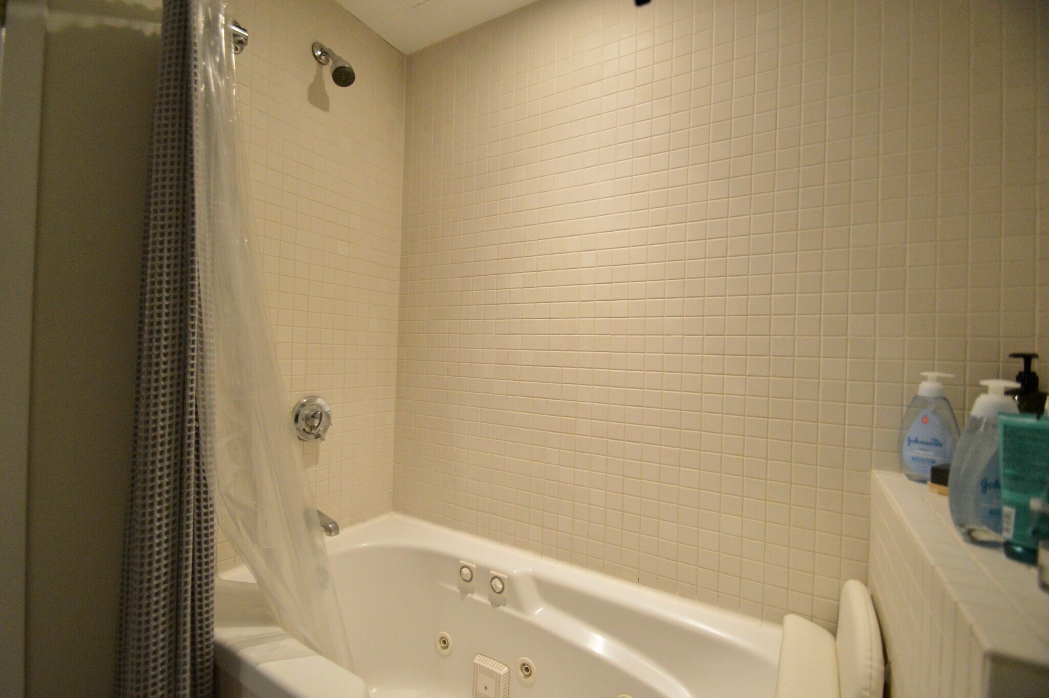 Building Photo - 139 E Berkeley St