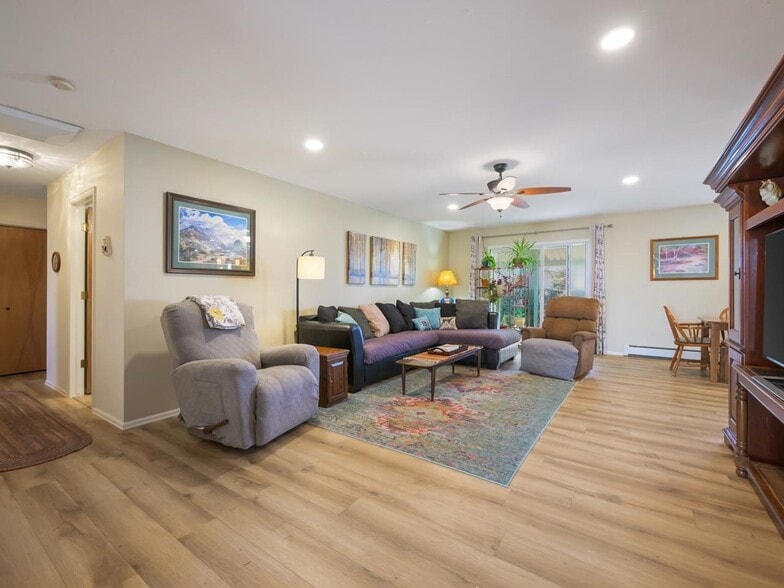 Building Photo - 2981 Bookcliff Ave