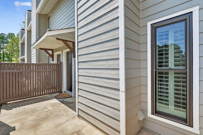 Building Photo - 110 Park Ridge Cir