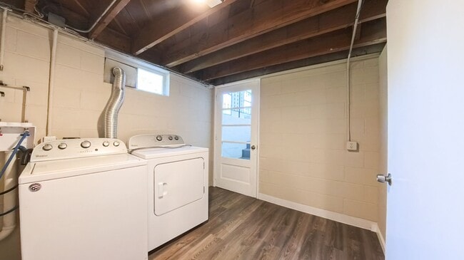 Building Photo - Spacious 3 Bedroom 1.5 Bath Home- Located ...