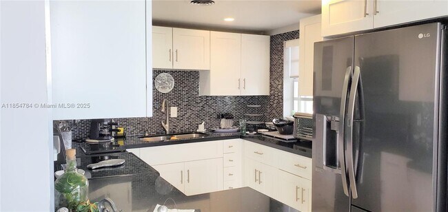 Building Photo - 14165 SW 87th St