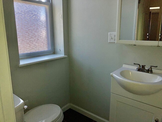 Building Photo - 5301 Catharine St