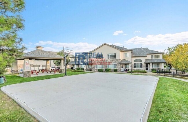 Building Photo - 1325 S Chambers Rd