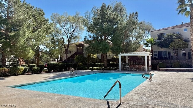 Building Photo - 9303 Gilcrease Ave