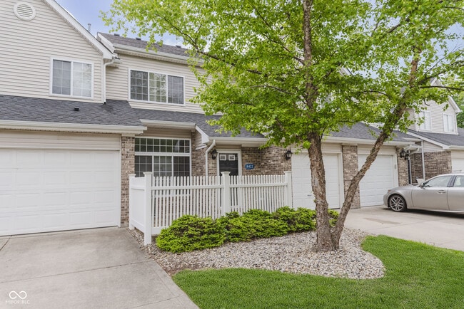 Building Photo - 8422 Enclave Blvd