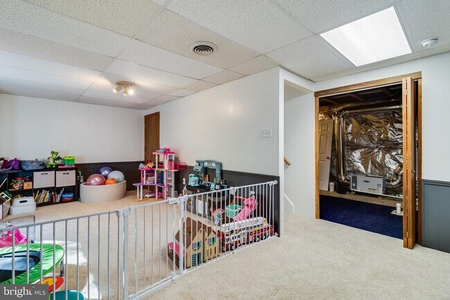 Building Photo - 12456 San Jose Ln