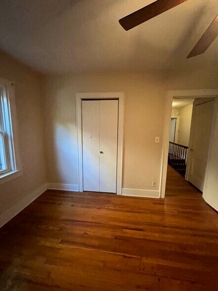 Middle bedroom - 802 Gaskill Ave