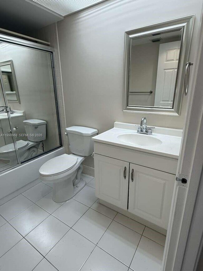 Building Photo - 1401 SW 128th Terrace