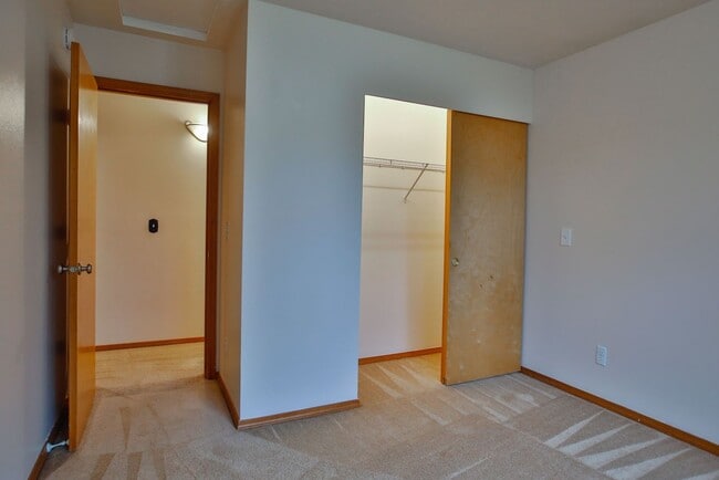 Building Photo - Lovley Home in Oak Harbor and Pet Friendly!
