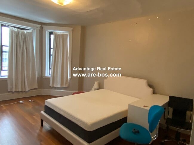 Building Photo - 1048 Commonwealth Ave