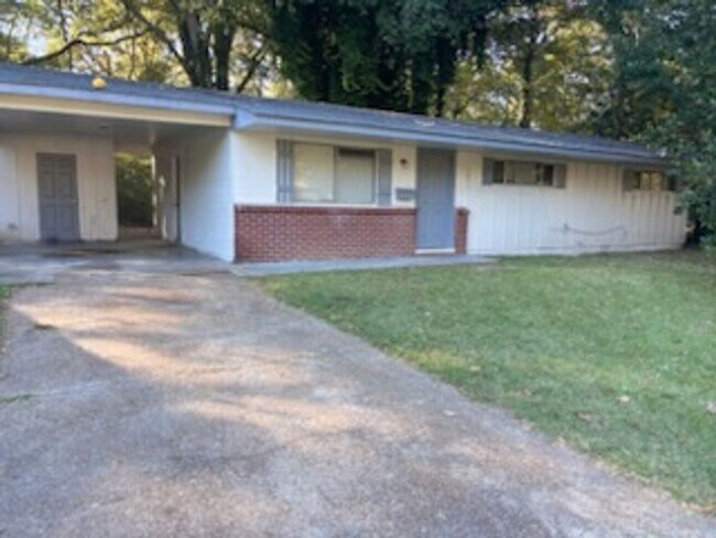 Primary Photo - 3831 Meadow Ln