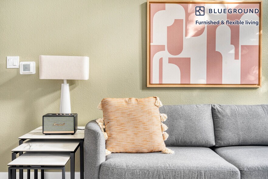 Building Photo - 1545 San Antonio St