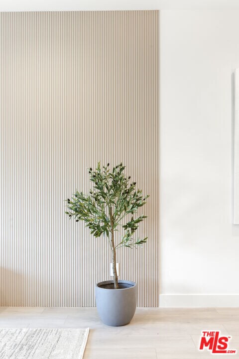 Building Photo - 10630 Wilkins Ave