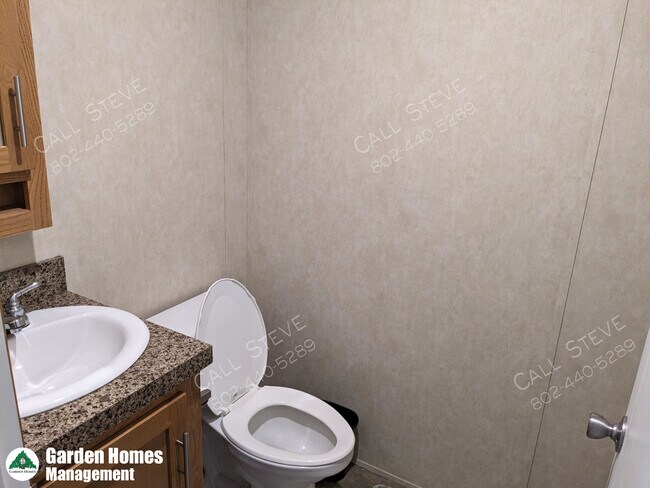 Building Photo - 186 Abbott St