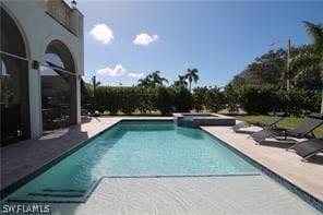 Building Photo - 11002 Vanderbilt Dr