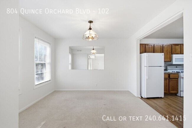 Building Photo - 804 Quince Orchard Blvd