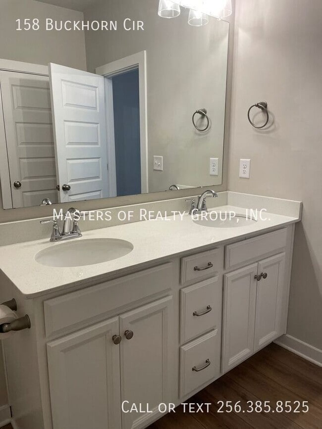 Building Photo - 158 Buckhorn Cir