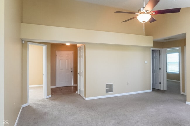 Building Photo - 2245 Valley Creek E Ln