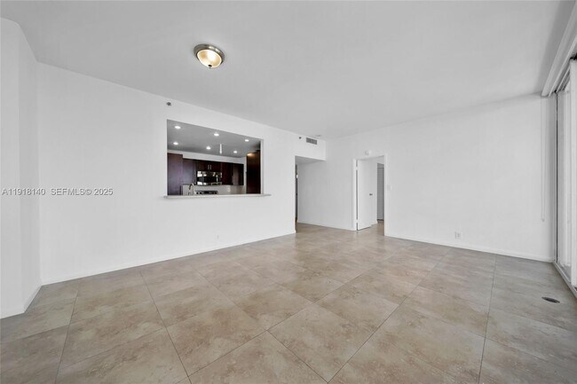 Building Photo - 7601 E Treasure Dr