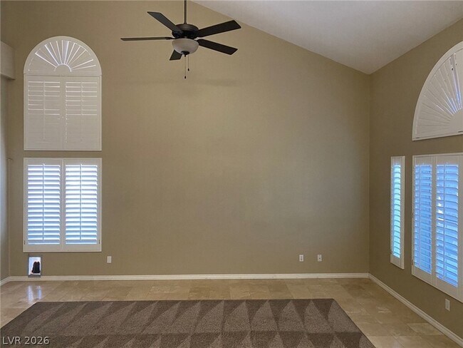 Building Photo - 2817 Via Avanti St