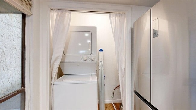 Building Photo - 4345 Carter Creek Pkwy