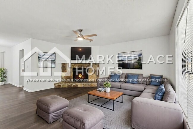 Building Photo - 924 Lake Dr Terrace
