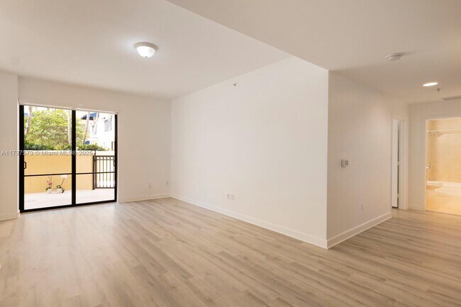 Building Photo - 8395 SW 73rd Ave