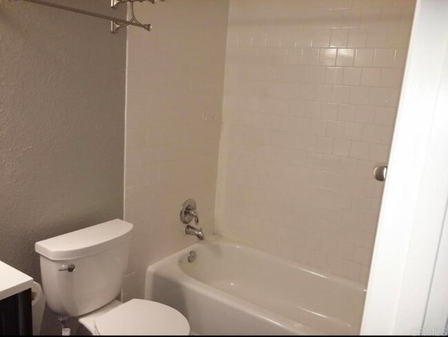 Building Photo - 10244 Aquilla Dr