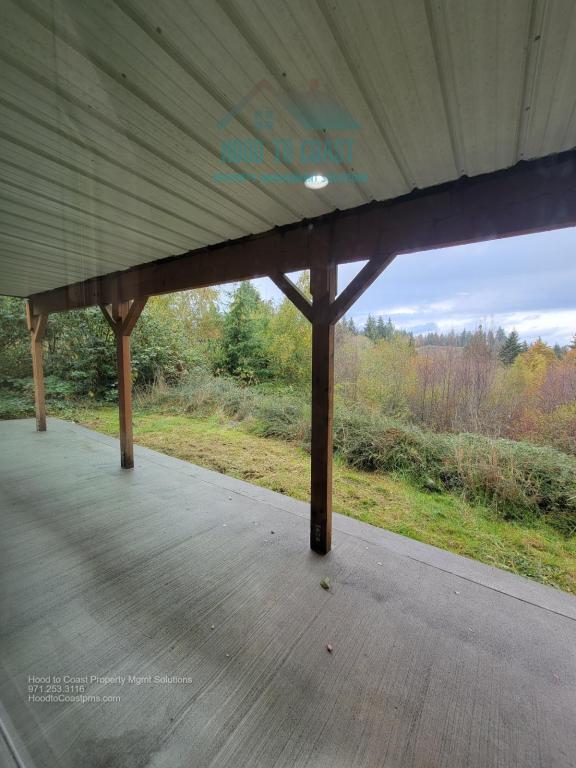 Building Photo - 830 Howard Dr