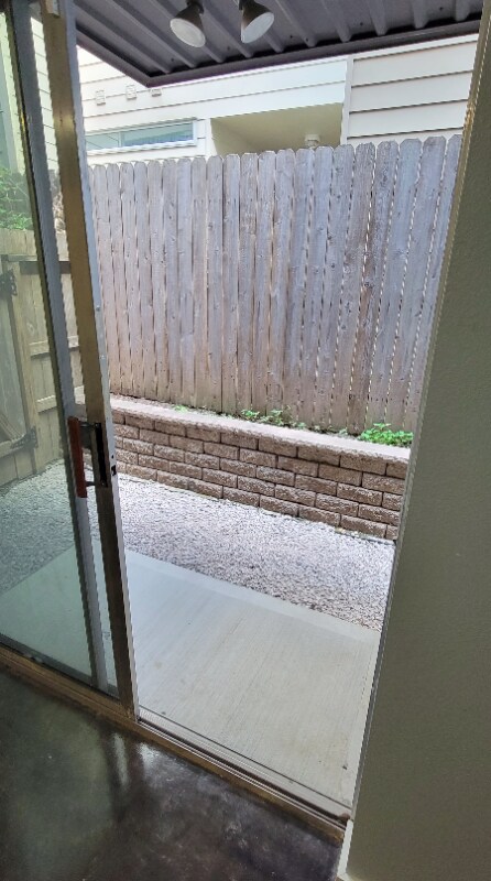 Building Photo - 2920 Cline St