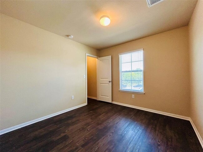 Building Photo - 15205 Wideleaf Cove