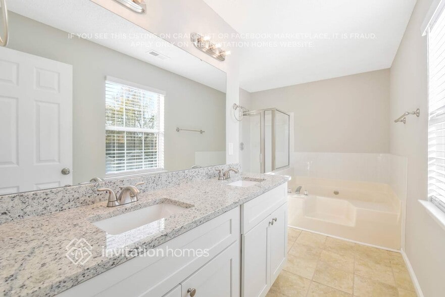 Building Photo - 3613 Kristofer Dr