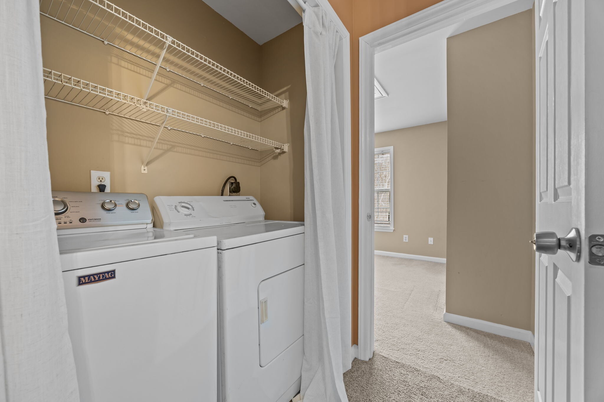 Building Photo - 8606 London Park Ct