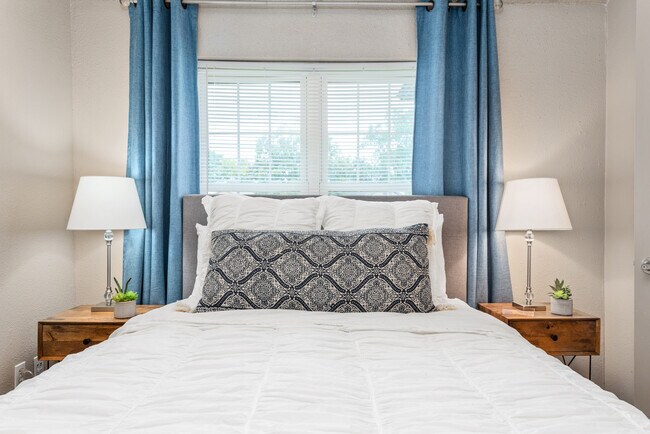 Building Photo - 20514 Blue Beech Dr