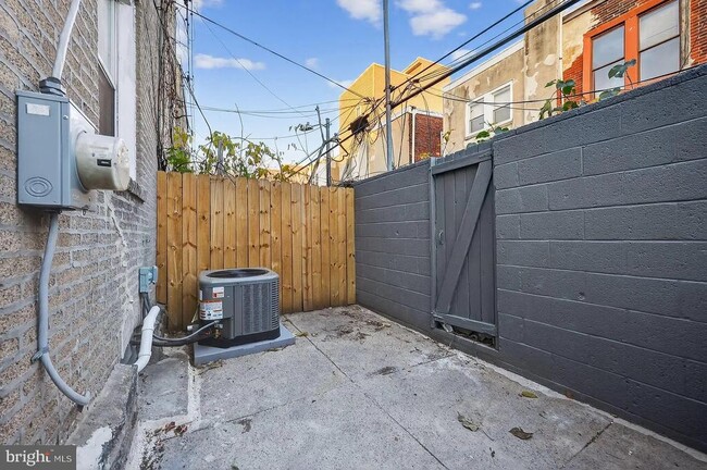 Building Photo - 1333 S Newkirk St