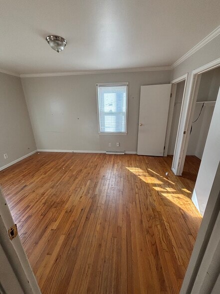 Building Photo - 923 SW 8th Ave