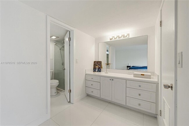 Building Photo - 9210 Fontainebleau Blvd