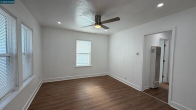 Building Photo - 723 Florida St